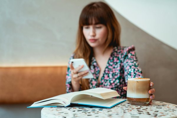 Initiatives Solidaires des Artistes Français : Quelles Actions Inspirantes ?