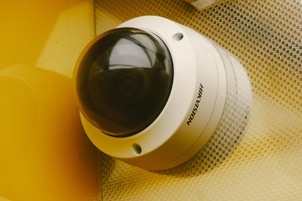 Les meilleurs systèmes de surveillance pour maison et leurs prix